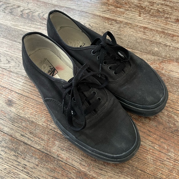 Vans Classics - Picture 1 of 4